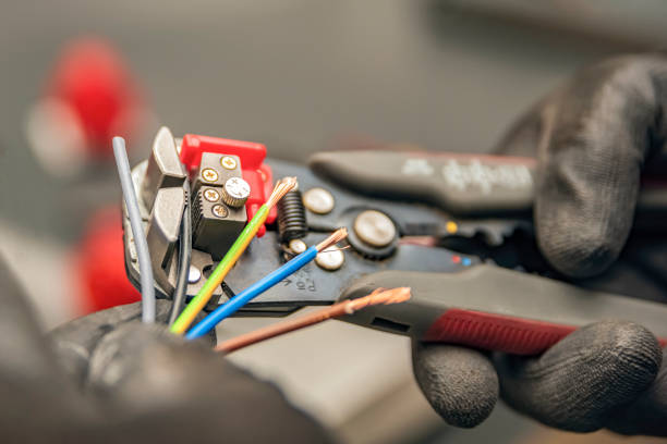 Best Industrial Electrical Services  in Leisure City, FL